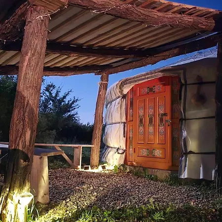 Apartament Duva Mongolska Yurta *